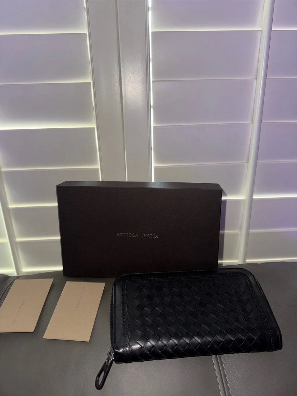 Bottega Veneta Black Woven Leather Zip Wallet EUC w/ COA ✨Full Inclusion❣️